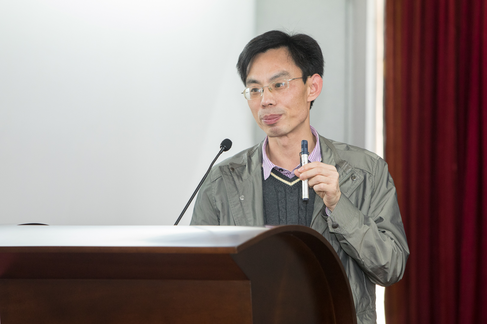 社科處處長劉志銘講解人文社科科研項目申報