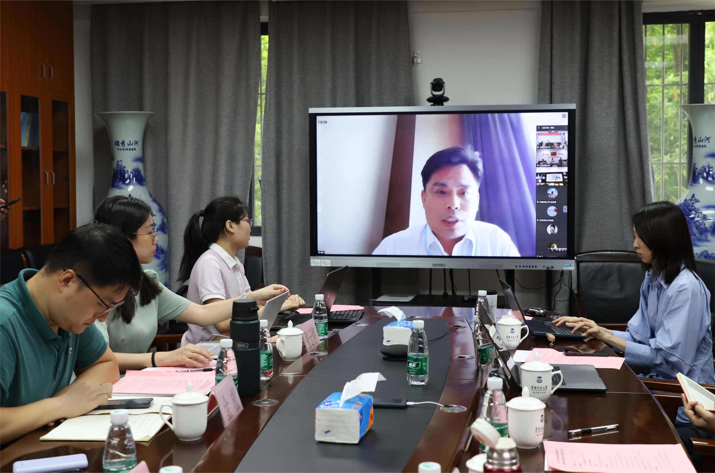 华南师范大学召开组团高校协同提质计划专项博士招生培养工作会议