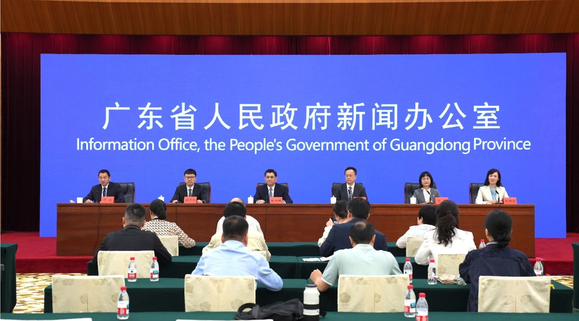 我校领衔起草全国首个省级中小学人工智能教育“2+1”方案|华南师大新闻网