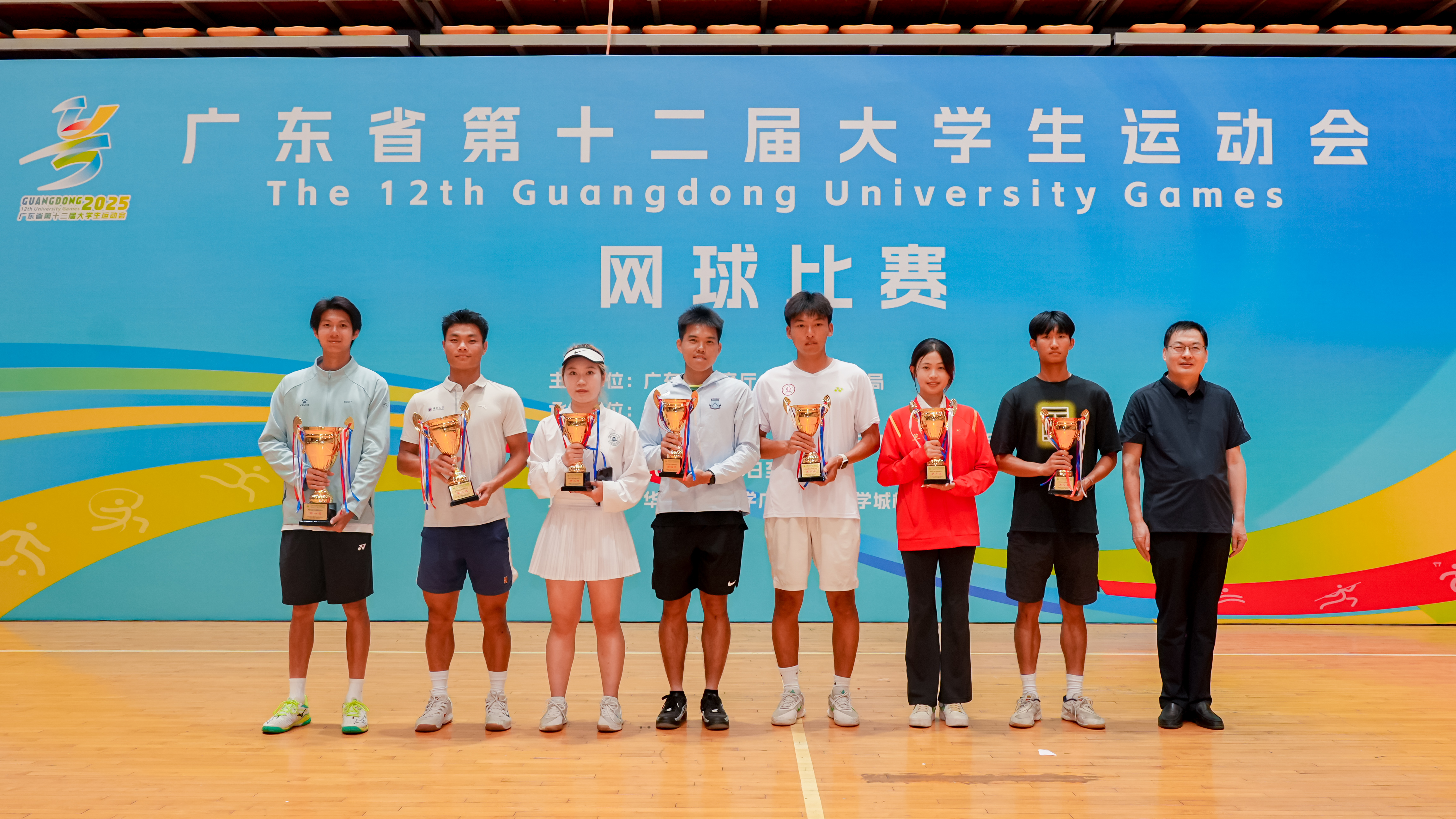 体育比赛直播_足球_波胆_买球_篮球_电竞_在线投注麦德林双雄的历史新篇：阿塔纳西奥·吉拉尔多特体育场的华丽蜕变